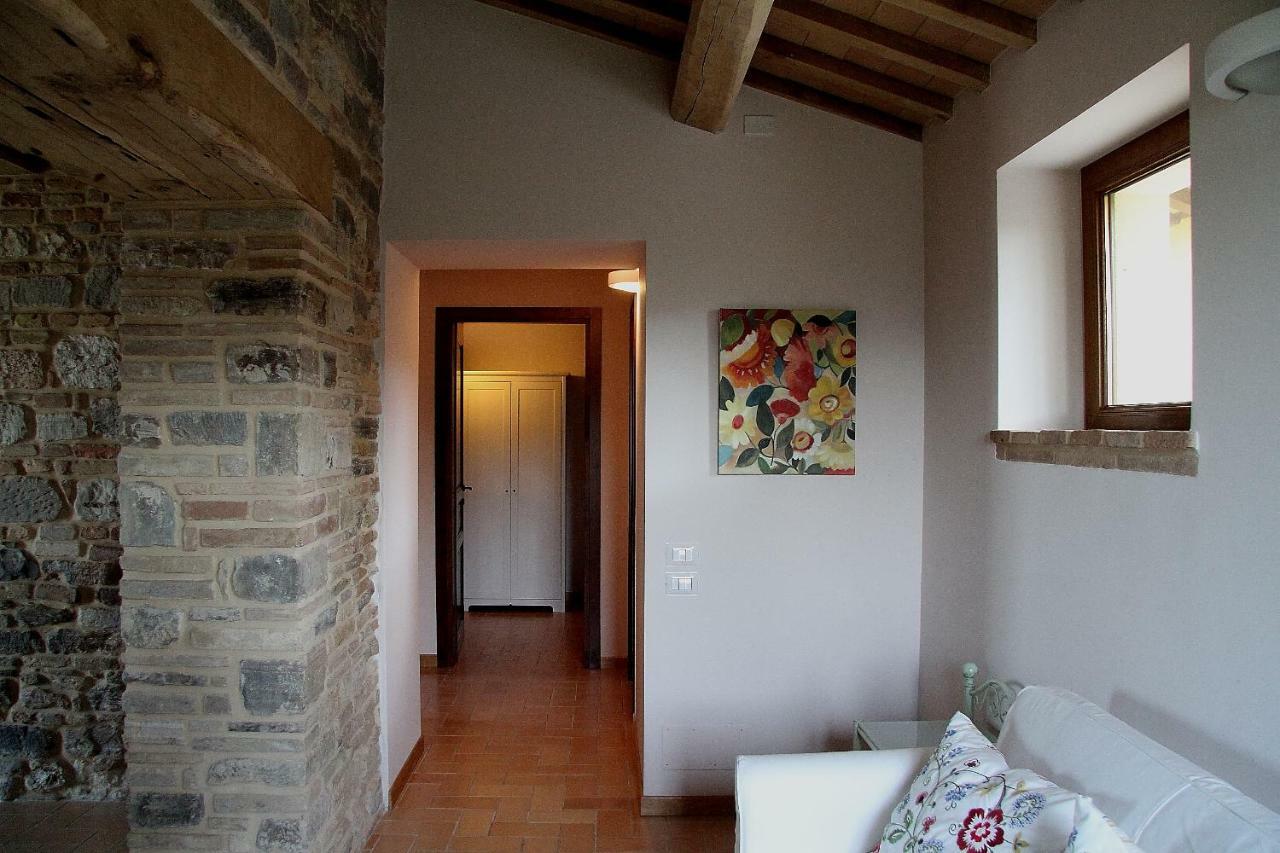 Al Castello Villa San Severino Marche Exteriör bild