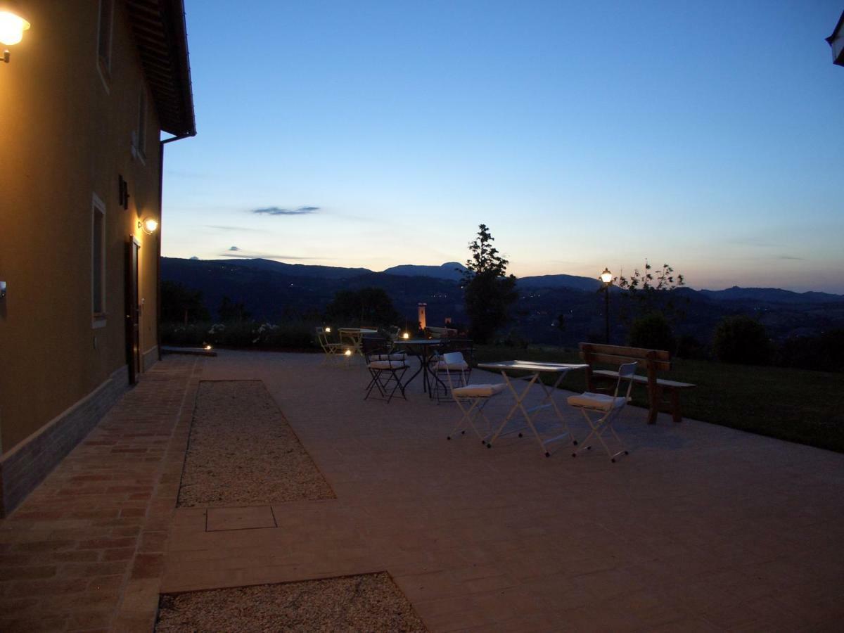 Al Castello Villa San Severino Marche Exteriör bild